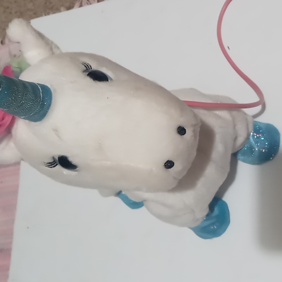 4/20 Kids Connection White Walking Rainbow Unicorn Remote Control Leash w Sound - Picture 3 of 8
